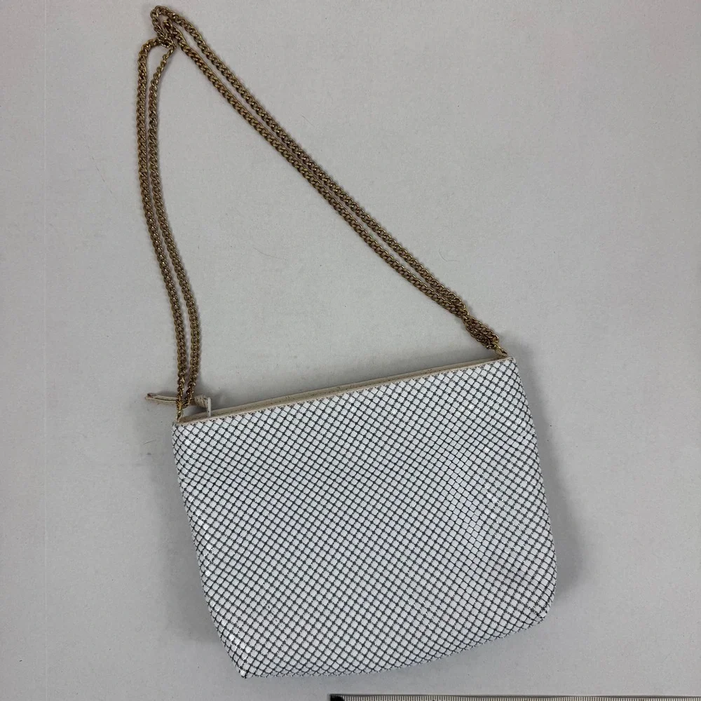 Vintage Whiting &‎ Davis Co. White Metal Mesh Evening Bag Clutch Chain Strap